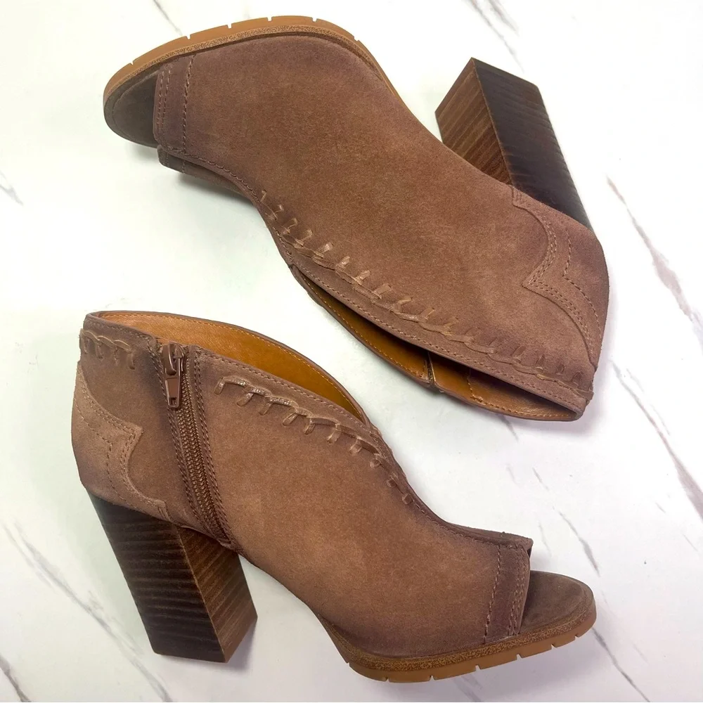 ZODIAC Womens Brown boho Artful Detailing Sculpted Heel ZipUp Leather Shootie 7M